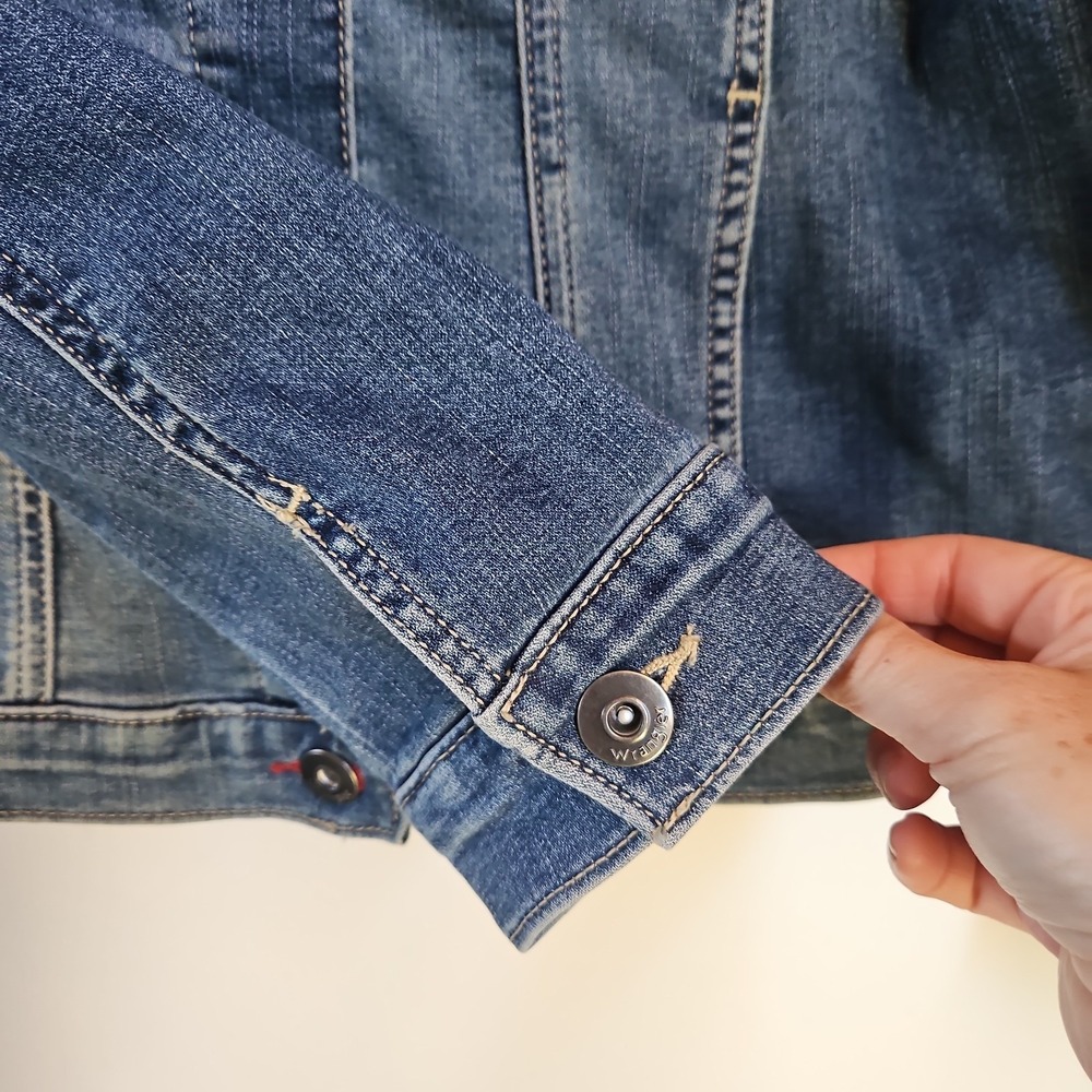 Wrangler Blue Denim Jacket Size XL Women's Button Front Western Boho Rodeo - Picture 3 of 10